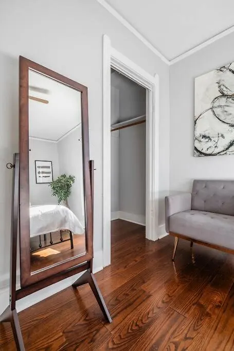 Unique Bungalow W/ Hot Spa In Dt Sacramento 0*,  Estados Unidos