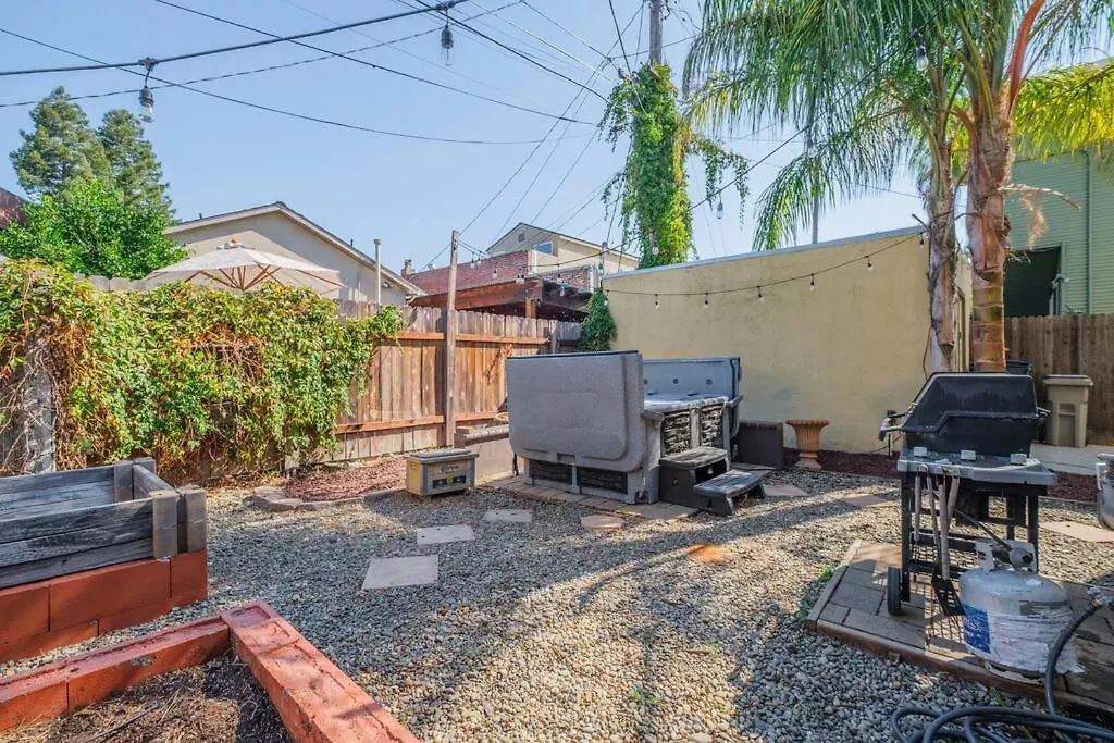 Unique Bungalow W/ Hot Spa In Dt Sacramento Estados Unidos